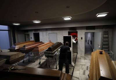 Biggest Czech crematorium overwhelmed by pandemic deaths - clickorlando.com - Czech Republic