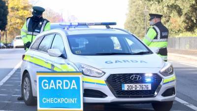 People travelling to tests urged not to open window at checkpoints - rte.ie - Ireland