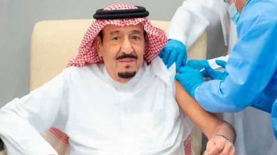 Saudi King Salman, 85, gets Pfizer Covid shot - livemint.com - Saudi Arabia