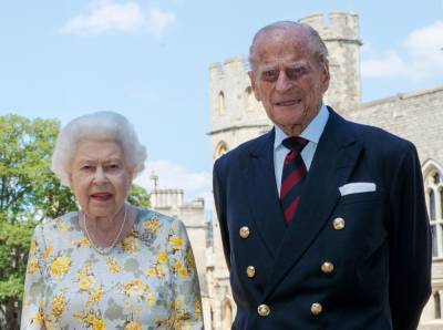 Windsor Castle - Philip Princephilip - The Queen Reveals She & Prince Philip Have Received COVID-19 Vaccinations - etcanada.com