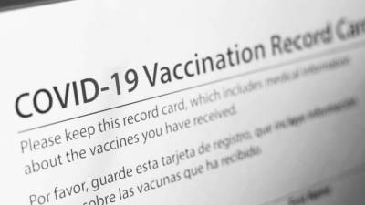 HIPAA does not apply to revealing COVID-19 vaccine status at work, HHS says - fox29.com - Washington