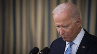 Joe Biden - Biden's approval rating falls as crises take toll on popularity, poll shows - fox29.com - Washington