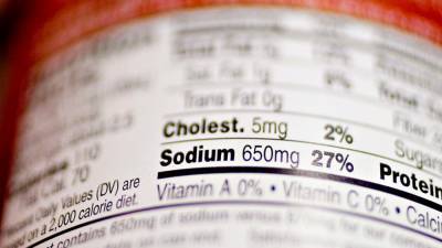 New sodium guidelines: FDA seeks to cut salt in packaged, restaurant foods - fox29.com - New York - France
