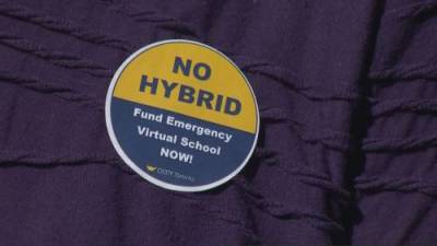 High school teachers’ union protests hybrid learning model - globalnews.ca