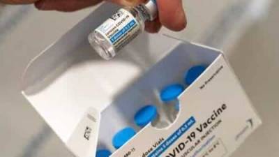 Joe Biden - Johnson & Johnson’s Covid vaccine booster wins backing of US FDA - livemint.com - Usa - India