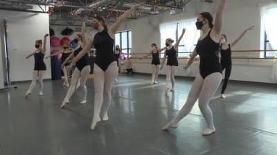 Sydney Morton - BC dance studio uses movement to improve mental health - globalnews.ca