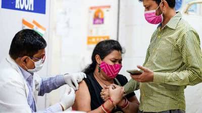 India achieves milestone of 100 crore covid vaccinations - livemint.com - India