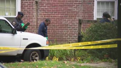 Philadelphia police officer shot after attack by man armed with hammer and pickaxe; suspect dead - fox29.com