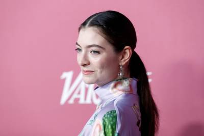 Lorde Is ‘Feeling Estranged’ In 2021: ‘The Pandemic Has Continued To Make Things Difficult’ - etcanada.com
