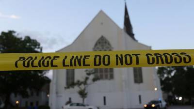 Families of 9 killed by Dylann Roof at SC church settle with feds over gun - fox29.com - Washington - city Washington - state South Carolina
