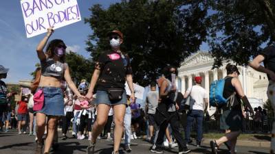 Justice Stephen Breyer - Supreme Court to take up abortion, guns in new term - fox29.com - Washington