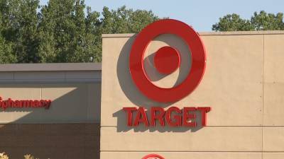Christmas Eve - Target paying employees who work peak holiday shifts extra $2 per hour - fox29.com - Los Angeles