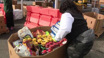 Philabundance hosts 3rd annual Phil-A-Trunk event to 'Drive out Hunger' - fox29.com - Usa - state Delaware