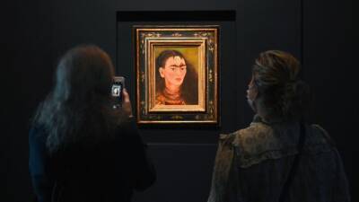 Frida Kahlo - Frida Kahlo's 'Diego y yo' self-portrait sells for record $34.9 million - fox29.com - New York - Usa - Argentina
