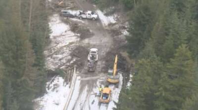 B.C. floods: Crews work to clear Duffey Lake Road after fatal mudslide - globalnews.ca