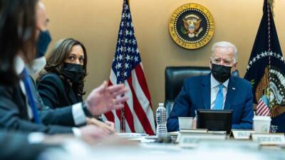 Joe Biden - Kamala Harris - Biden briefly transferred power to Harris during 'routine colonoscopy' - fox29.com