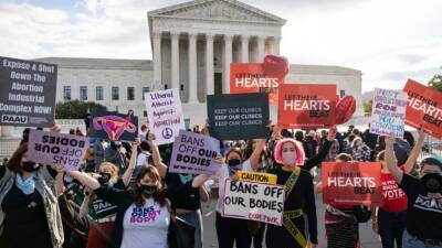 Donald Trump - Justice Samuel Alito - Supreme Court braces for all-or-nothing abortion fight - fox29.com - Washington