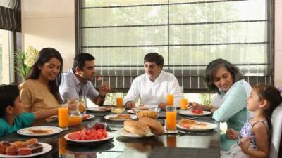 How to handle unvaccinated loved ones during the holidays - globalnews.ca