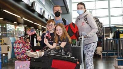 Passengers set for 'emotional' reunions as US flights resume - rte.ie - New York - Usa - Ireland - city Dublin - city Albany