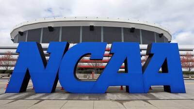 Mark Emmert - NCAA sets stage for dramatic restructuring of college sports with new constitution draft - fox29.com