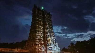Tamil Nadu: Authorities withdraw Covid jab rider for entry into Madurai's Meenakshi Amman Temple - livemint.com - India - city Amman