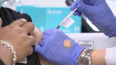 COVID vaccine boosters available to those 18+ in Ontario starting Monday - globalnews.ca - county Ontario