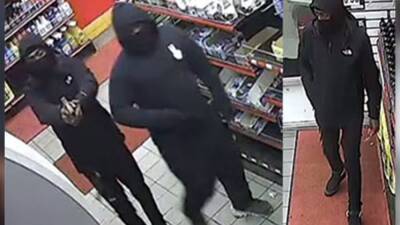 Video shows suspects wanted in armed robbery in Feltonville - fox29.com