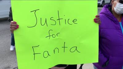 Williams - Activists demand charges against officers involved in shooting death of Fanta Bility - fox29.com - state Pennsylvania - state Delaware - county Hill - city Sharon, county Hill