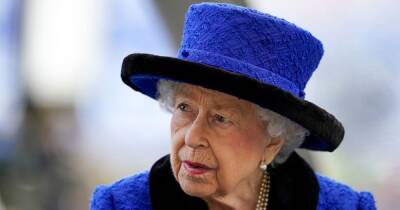 The Queen 'could cancel traditional Christmas Day walkabout' amid Covid fears - ok.co.uk - city Sandringham