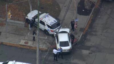 South Philadelphia - Police: Stolen car crashes into police cruiser in South Philadelphia, officer hurt - fox29.com