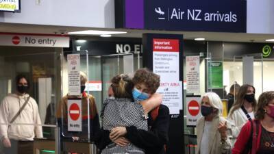 Chris Hipkins - New Zealand delays border reopening over Omicron concerns - rte.ie - Australia - New Zealand - city Wellington