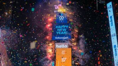 Robert Moses - Times Square New Years Eve ball drop to be scaled back, masks required: Sources - fox29.com - New York