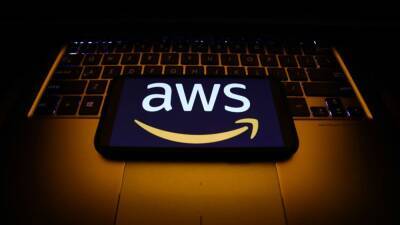 Jakub Porzycki - Amazon Web Services down? Another outage reportedly disrupts some sites - fox29.com - Poland