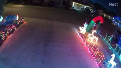 'I was so happy': Arizona teens fix family's fallen Christmas decorations - fox29.com - state Arizona