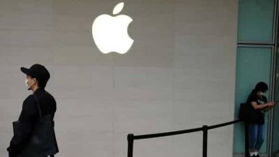 Apple temporarily shuts eight stores as Covid cases surge among employees - livemint.com - India