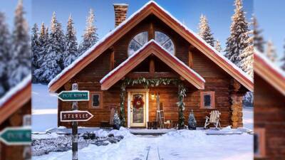 Santa Claus’ house: Take a tour of his North Pole estate valued at $1M - fox29.com - city Santa - city Santa Claus