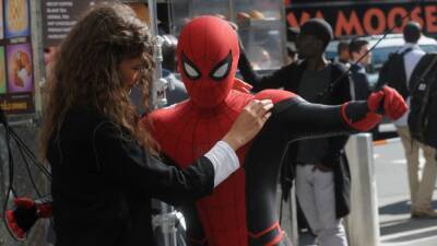 Peter Parker - Tom Holland - No Way Home - ‘Spider-Man’ tops $1B, first pandemic-era film to mark milestone - fox29.com - New York