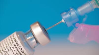 Omicron variant: Pfizer running ‘neutralization tests’ with its COVID-19 vaccine - fox29.com - New York