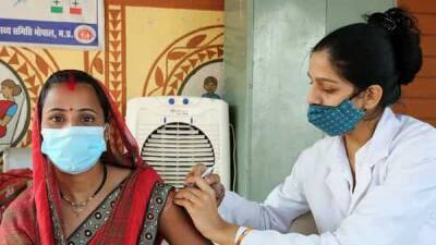 ₹50,000 smartphone to boost Covid vaccination - livemint.com - India