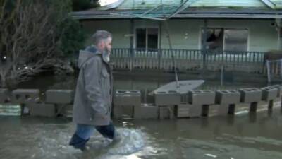 Mike Drolet - B.C. floods: Abbotsford evacuees return to major damage, face long road to recovery - globalnews.ca