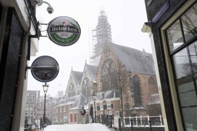 Brewer Heineken to cut 8,000 jobs after pandemic losses - clickorlando.com - Netherlands - city Hague