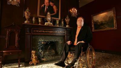 Larry Flynt, controversial ‘Hustler’ founder, dies at 78 - fox29.com - Los Angeles - city Los Angeles - county Hill - city Hollywood, county Hill