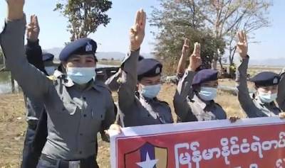 In rural Myanmar, residents protect police who reject coup - clickorlando.com - Burma - city Yangon