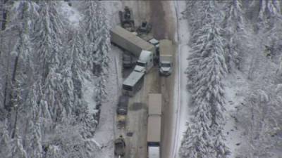 Dozens injured, one person dead in multi-vehicle pile-up on the Coquihalla - globalnews.ca
