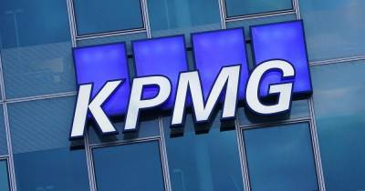 KPMG boss steps aside after telling staff to 'stop moaning' over Covid fears - manchestereveningnews.co.uk - Britain