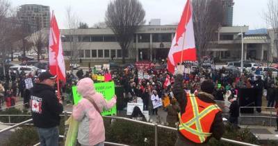 Colin Basran - Coronavirus: ‘Mega rally’ in Kelowna draws scores of protesters - globalnews.ca