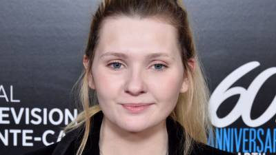 Abigail Breslin - Abigail Breslin urges coronavirus mask wearing after her father’s diagnosis: ‘No one should go thru this' - foxnews.com