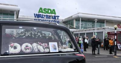 Doris Hobday - Funeral cortege for twin, 96, who died of Covid drives past her favourite supermarket - mirror.co.uk - Britain - city Birmingham