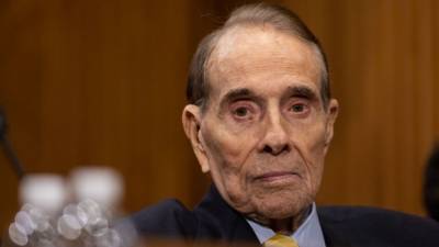 Bob Dole - Bob Dole, former US Senator and presidential nominee, diagnosed with stage 4 lung cancer - fox29.com - Usa - area District Of Columbia - Washington, area District Of Columbia - county Hill - state Kansas