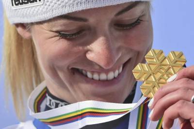 Mikaela Shiffrin - Gut-Behrami wins again, edges Shiffrin in giant slalom - clickorlando.com - Usa - Switzerland